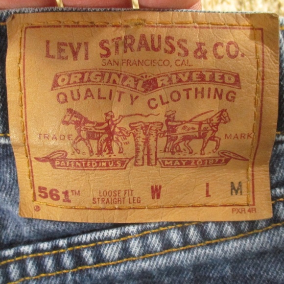 Levi's Vintage 90s‎ Jeans Women's 14 Dark Wash 561 Loose Straight Denim Made USA - Picture 5 of 7